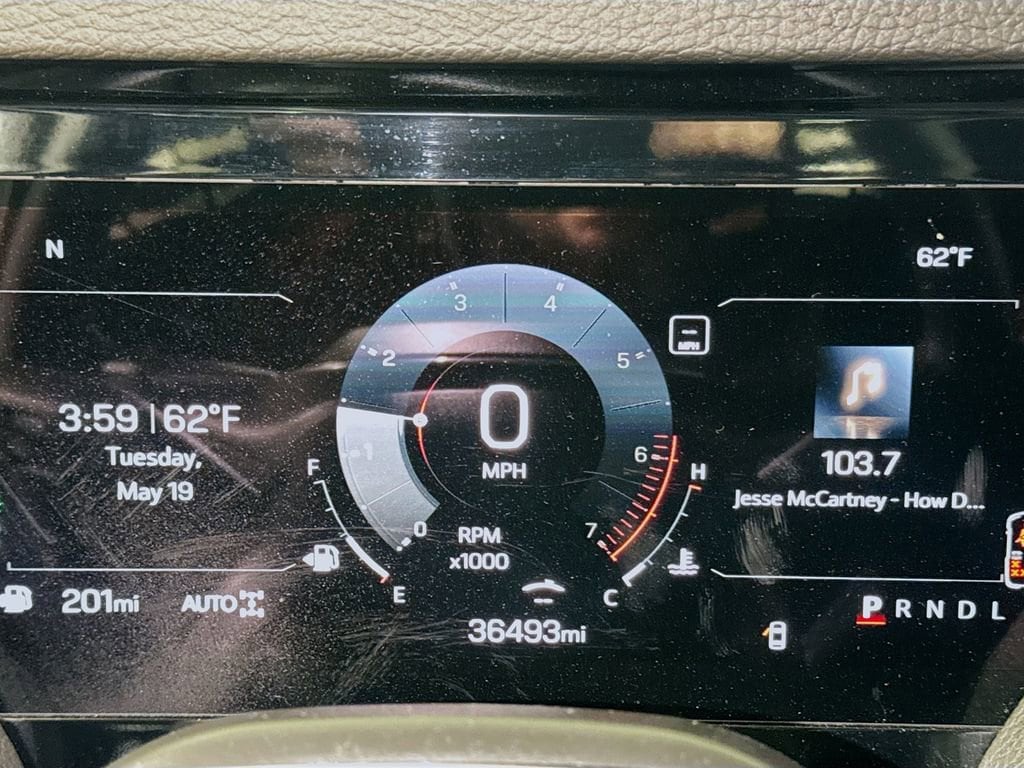 2025 GMC Yukon XL Denali - Photo 10