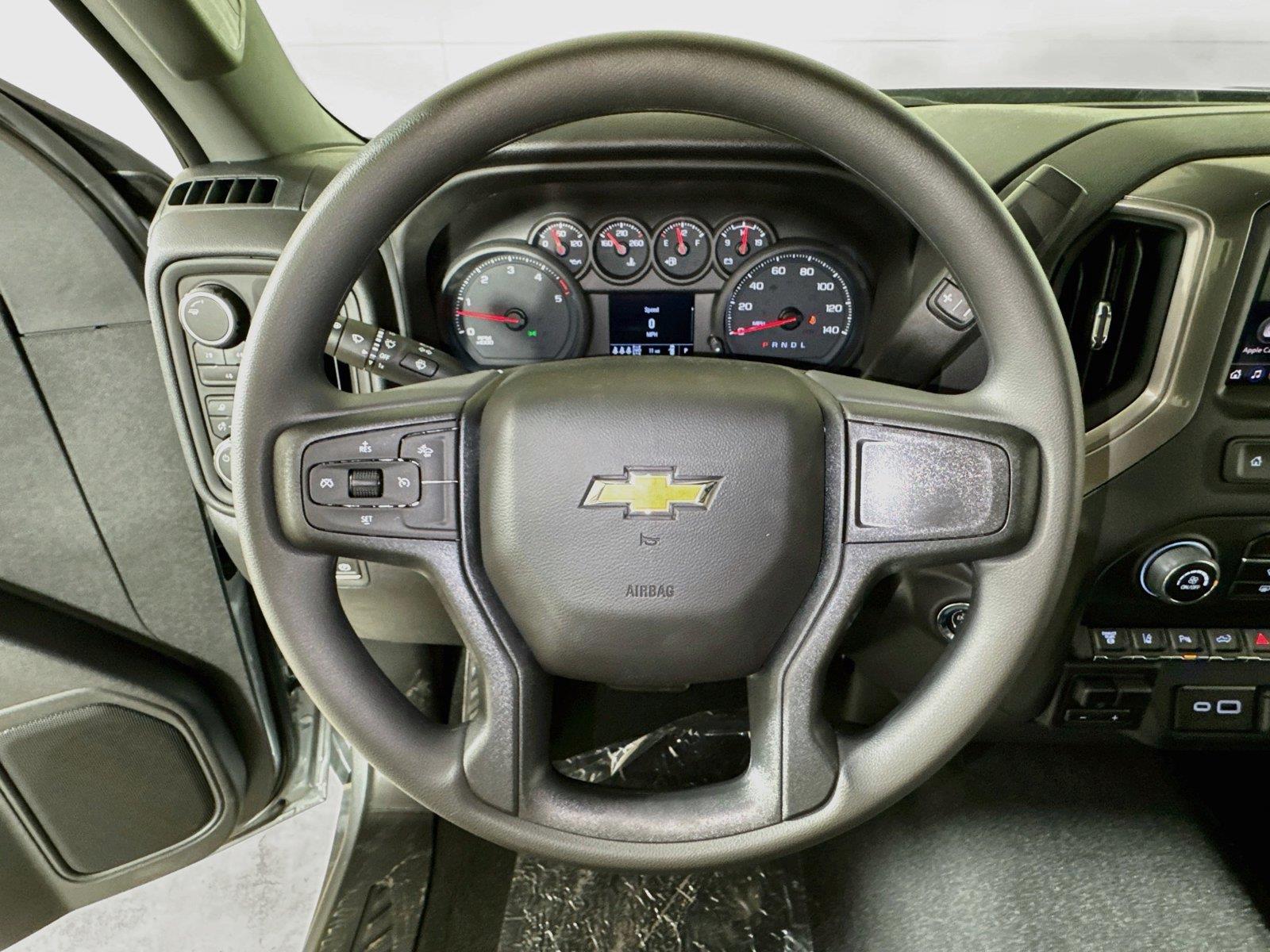 2026 Chevrolet Silverado 2500 HD Custom - Photo 6