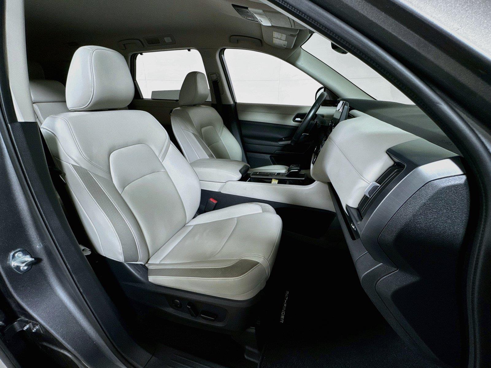 2025 Nissan Pathfinder SL - Photo 27