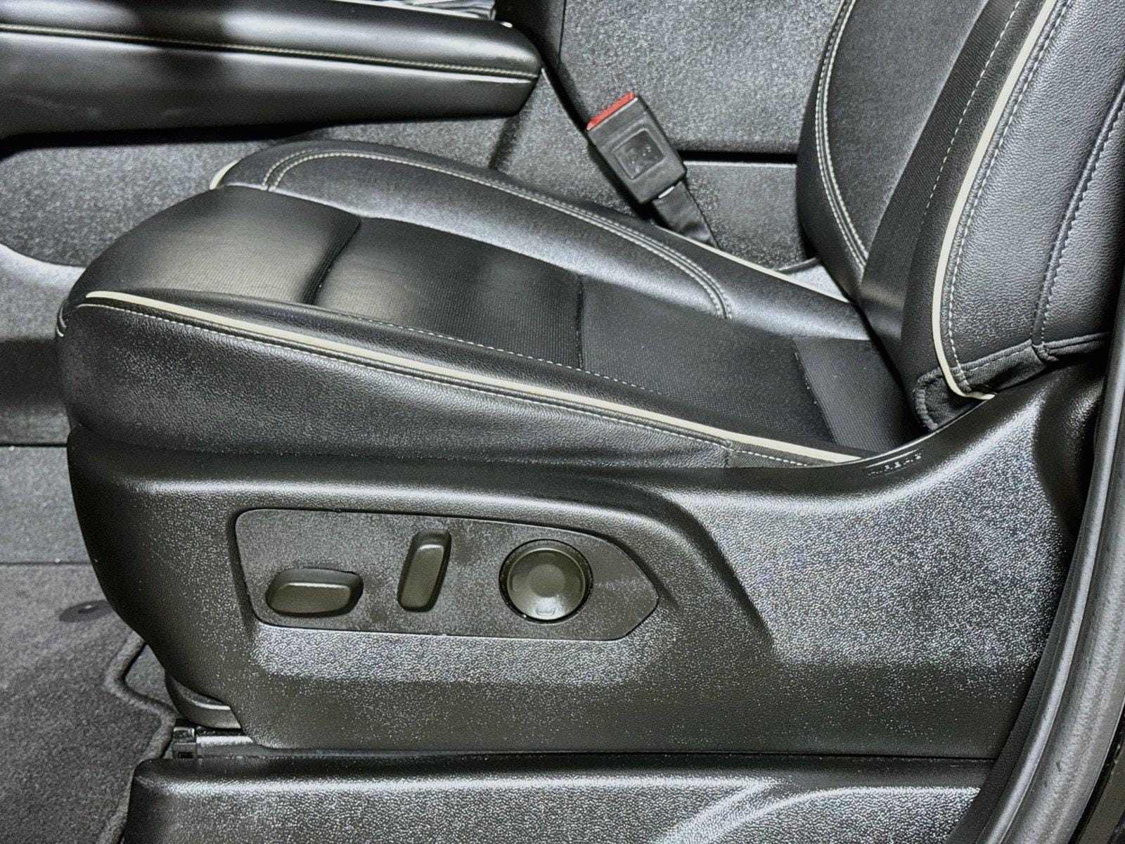 2025 Chevrolet Tahoe Premier - Photo 18