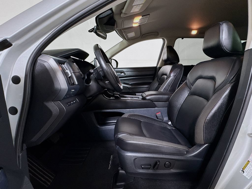 2025 Nissan Pathfinder SL - Photo 20