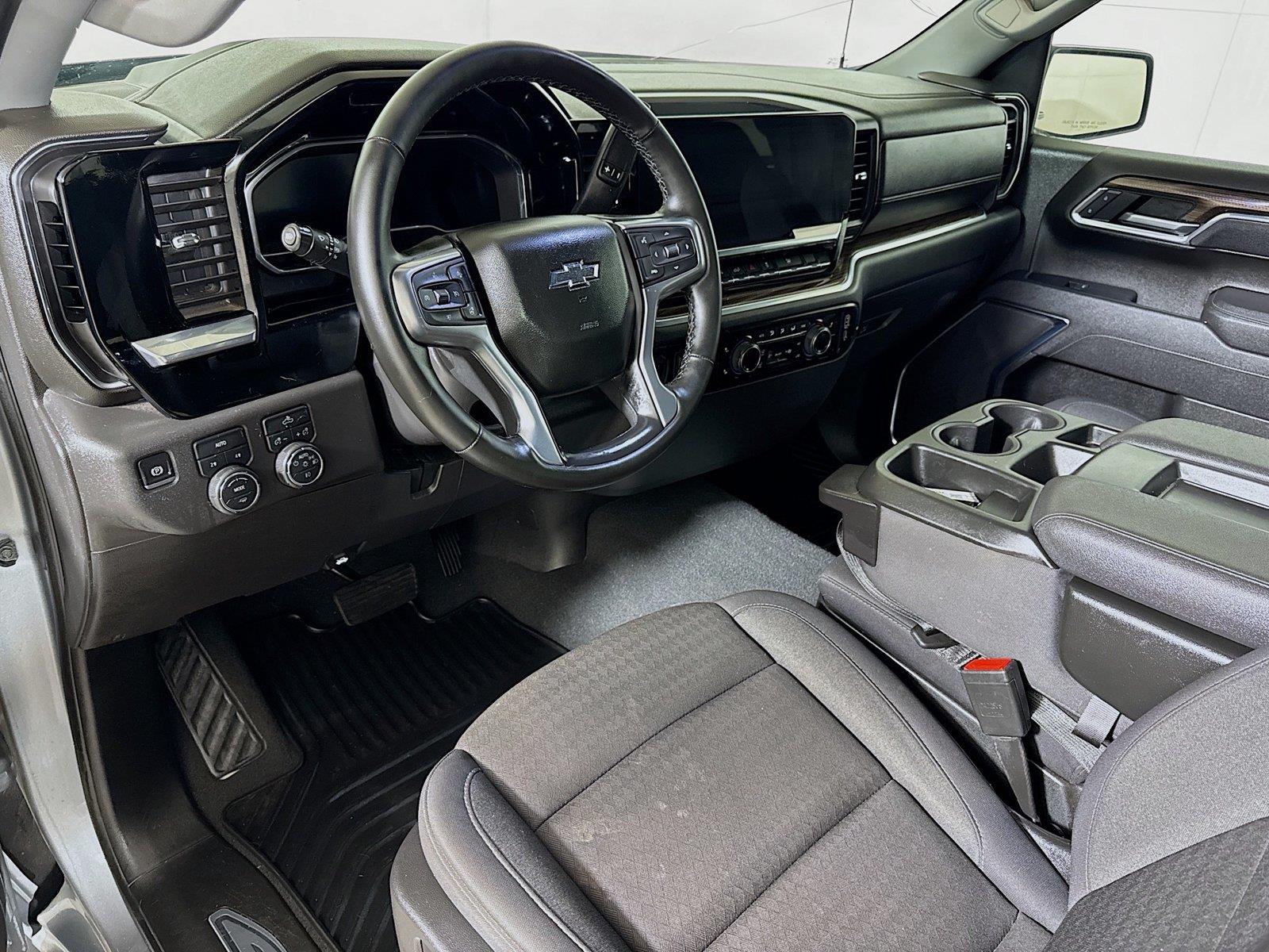 2025 Chevrolet Silverado 1500 RST - Photo 7