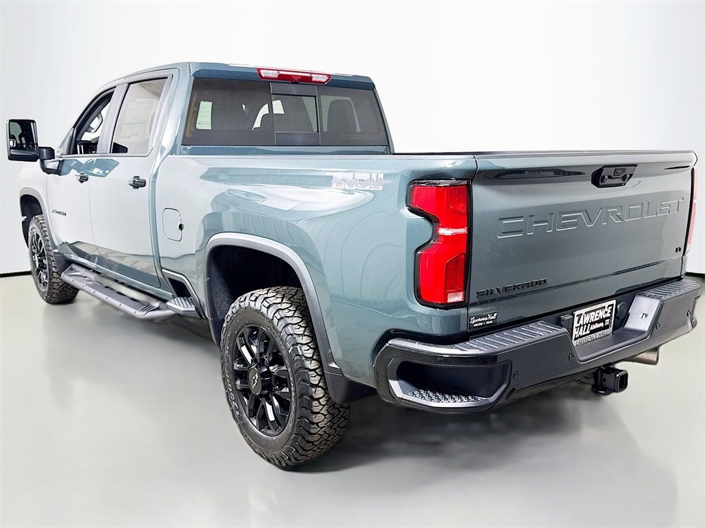 2026 Chevrolet Silverado 2500HD LT photo 3