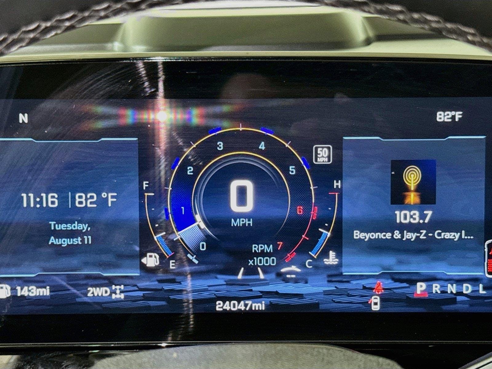 2026 Chevrolet Suburban LT - Photo 9