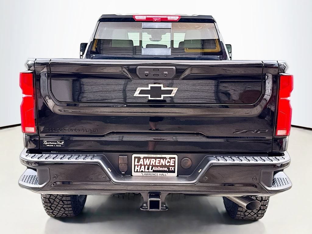 2026 Chevrolet Silverado 2500 HD ZR2 - Photo 4