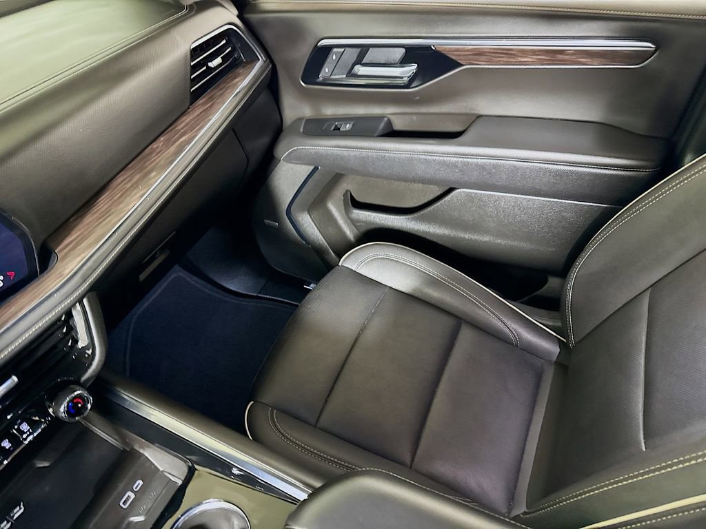 2025 Chevrolet Tahoe Premier - Photo 22