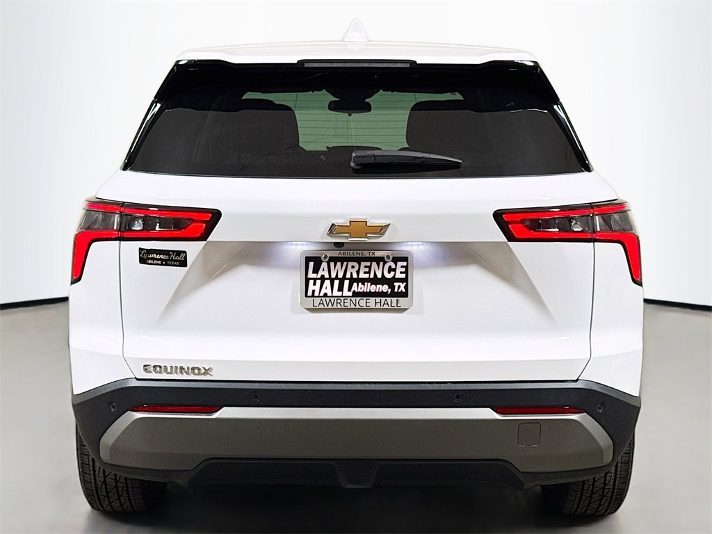 2026 Chevrolet Equinox LT photo 4