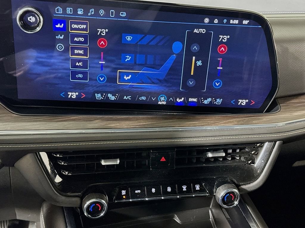 2025 Chevrolet Suburban Premier - Photo 14