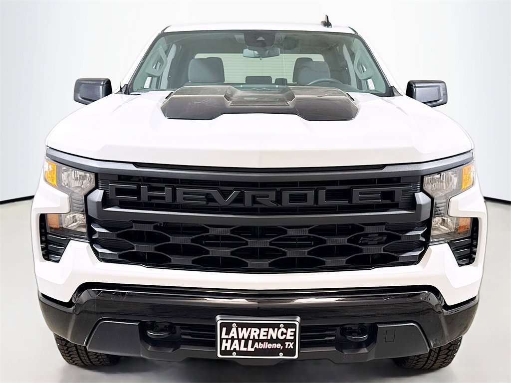 2026 Chevrolet Silverado 1500 Custom Trail Boss photo 2