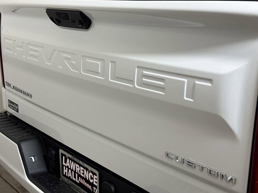 2026 Chevrolet Silverado 1500 Custom - Photo 18