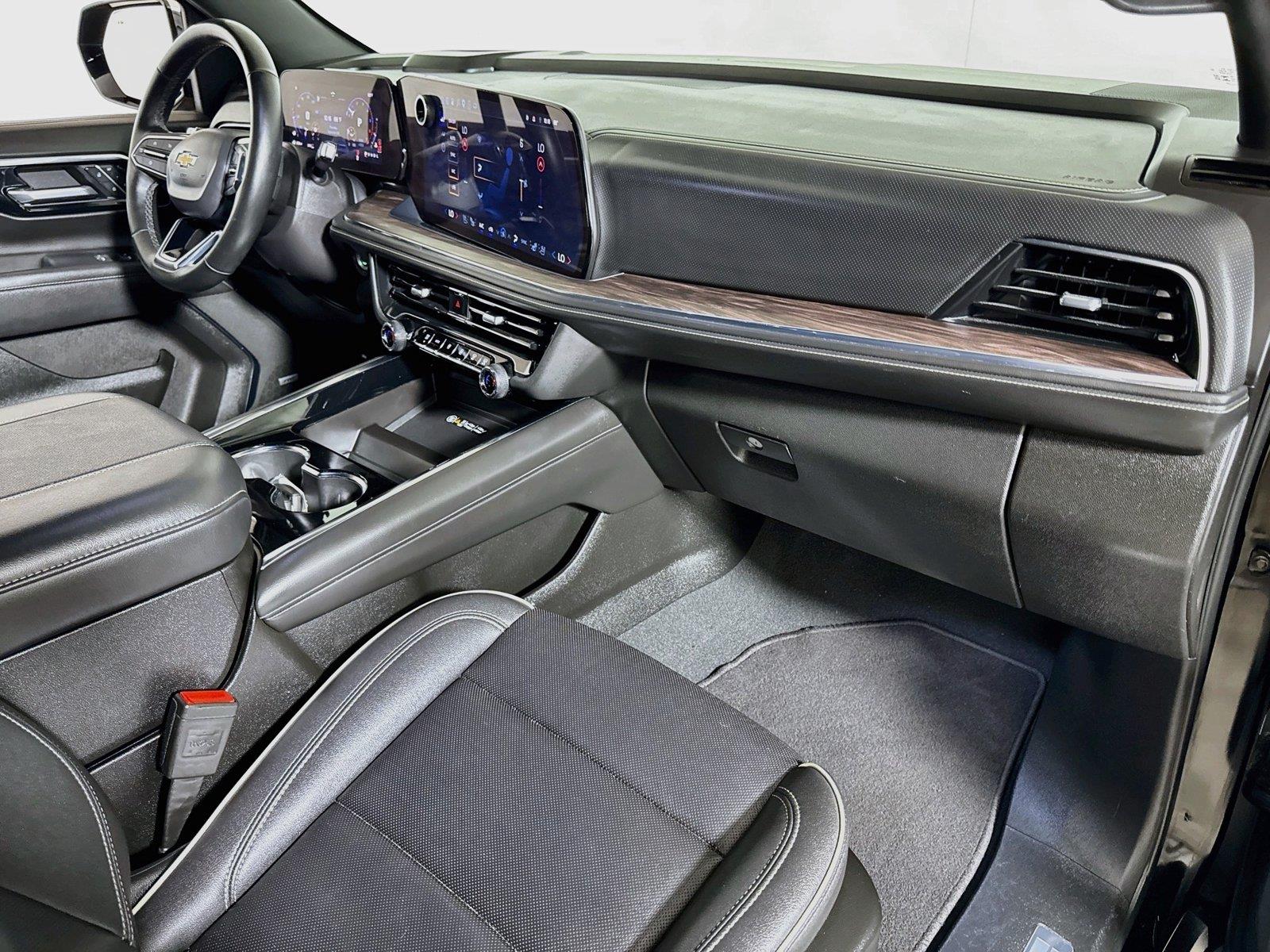 2025 Chevrolet Tahoe Premier - Photo 29