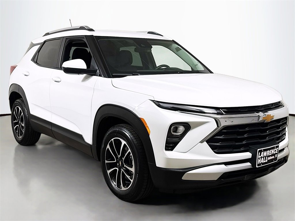 Used 2025 Chevrolet Trailblazer LT SUV