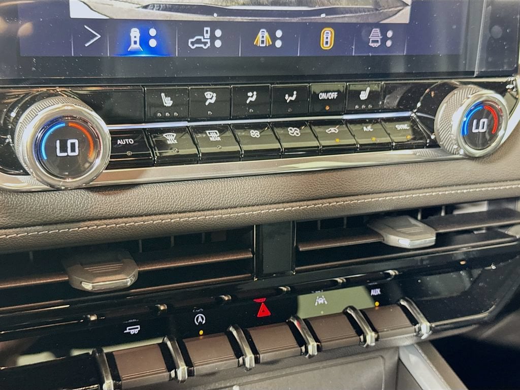 2026 Chevrolet Colorado LT - Photo 10
