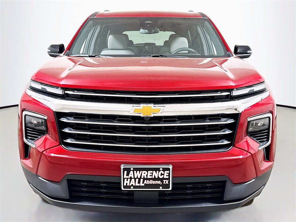 2026 Chevrolet Traverse photo 2