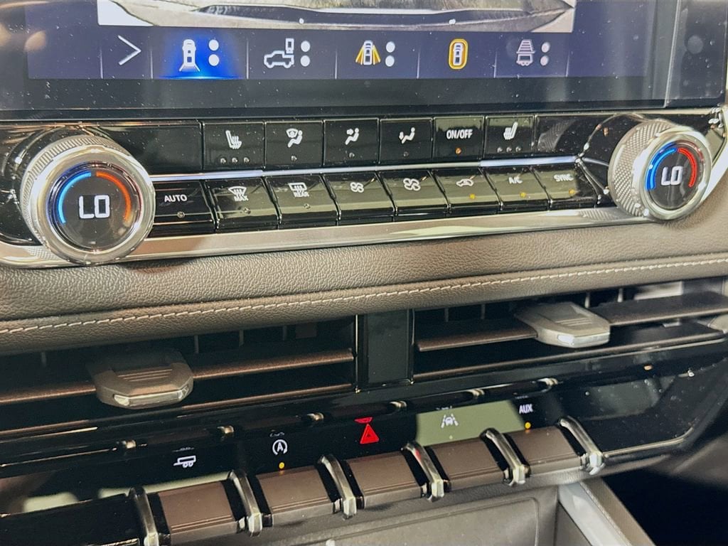 2026 Chevrolet Colorado LT - Photo 10