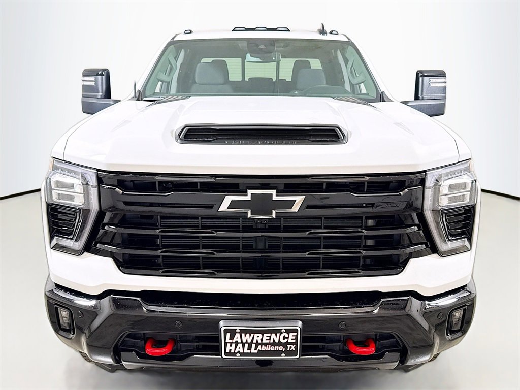 2026 Chevrolet Silverado 2500HD LT photo 2