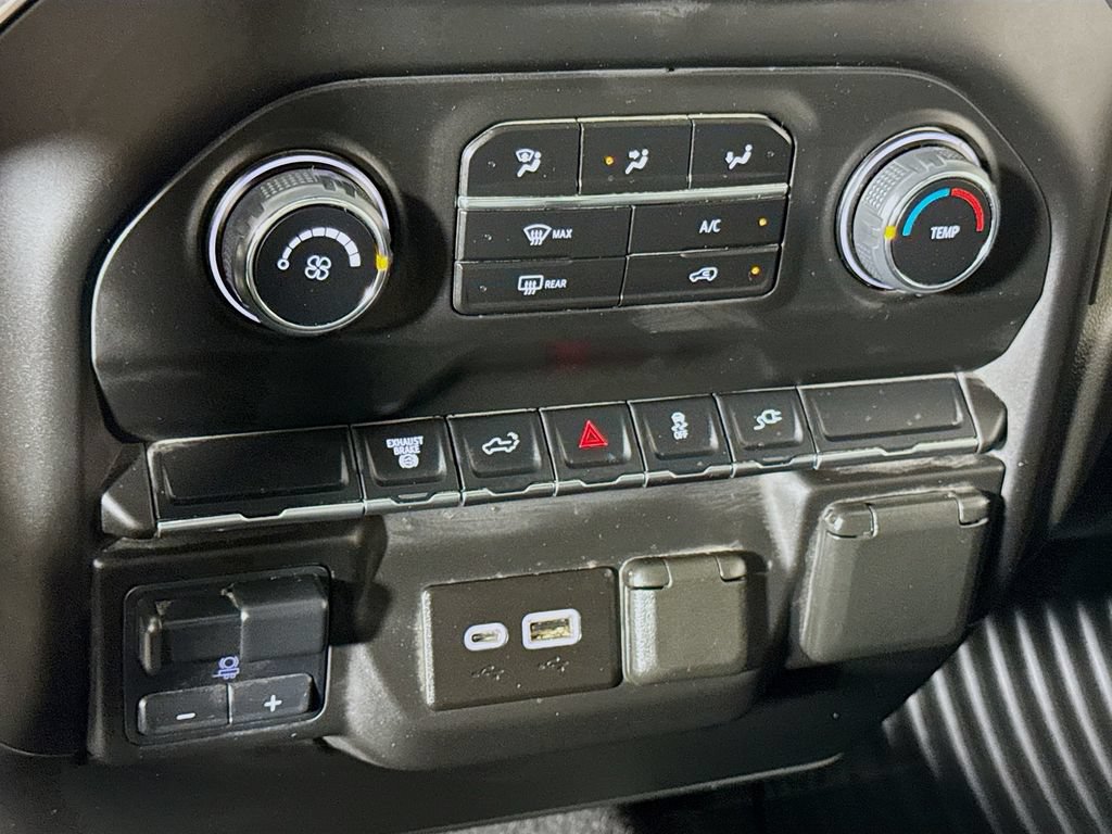 2023 Chevrolet Silverado 2500HD Custom - Photo 13