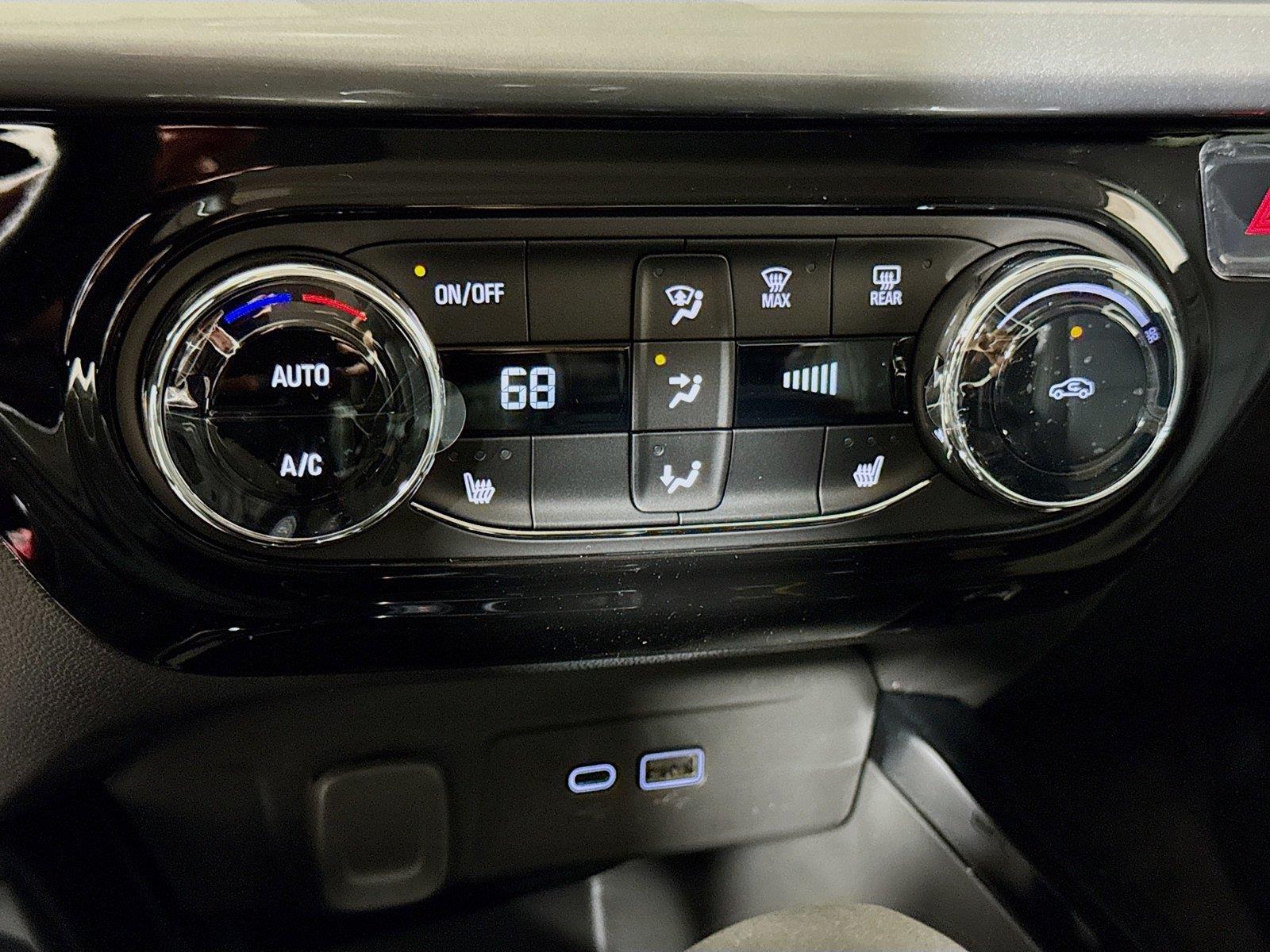 2026 Chevrolet Trax LT - Photo 9