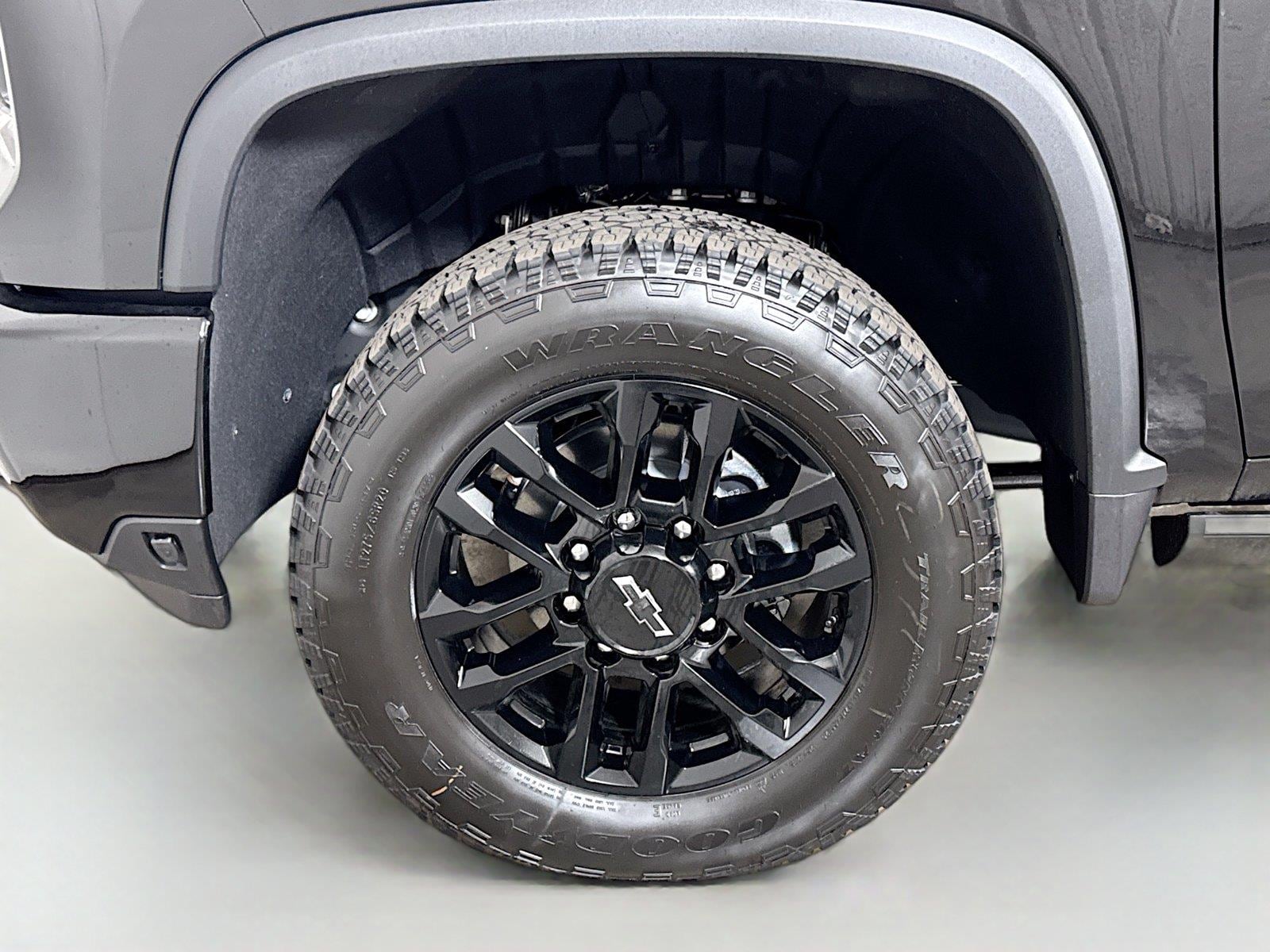 2026 Chevrolet Silverado 2500 HD LTZ - Photo 19