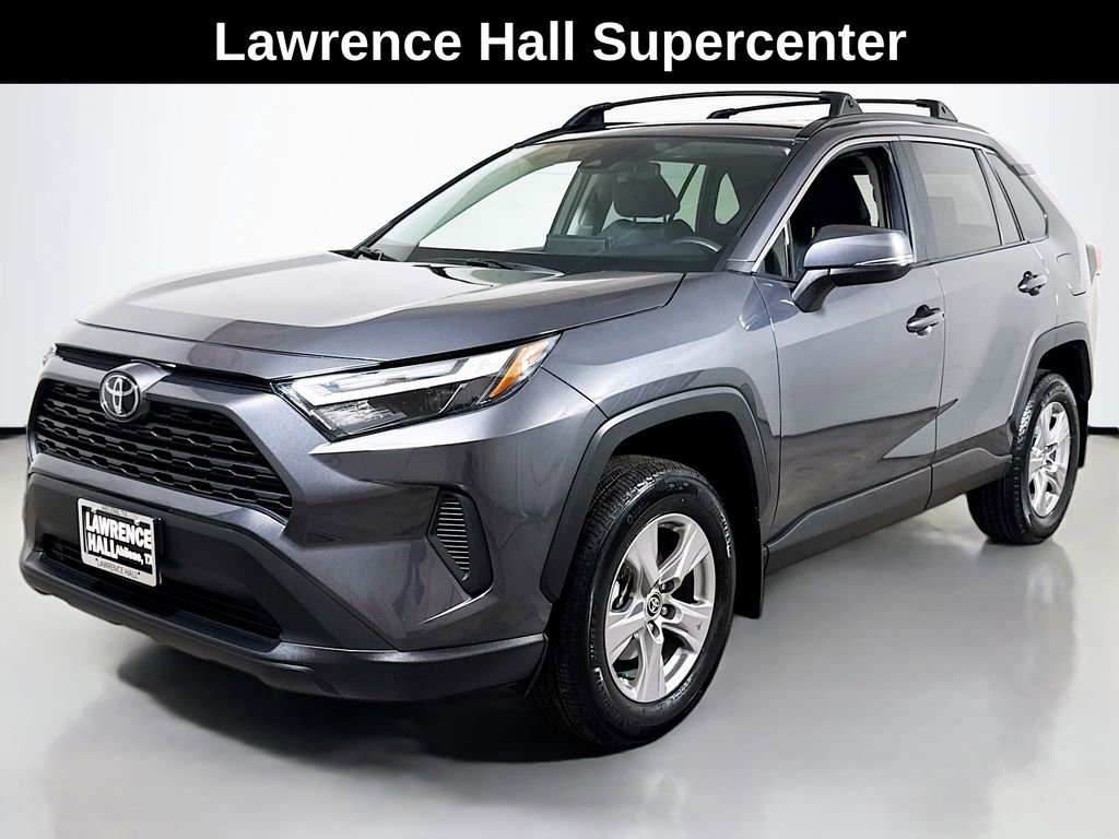 2025 Toyota RAV4 XLE FWD's photo