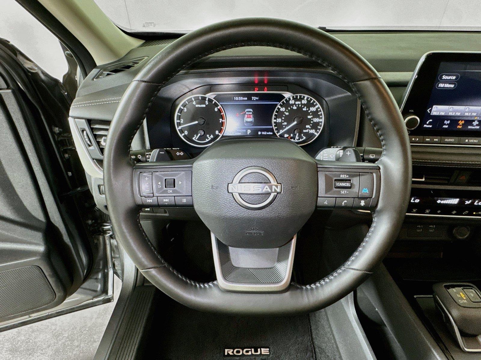 2025 Nissan Rogue SV - Photo 9