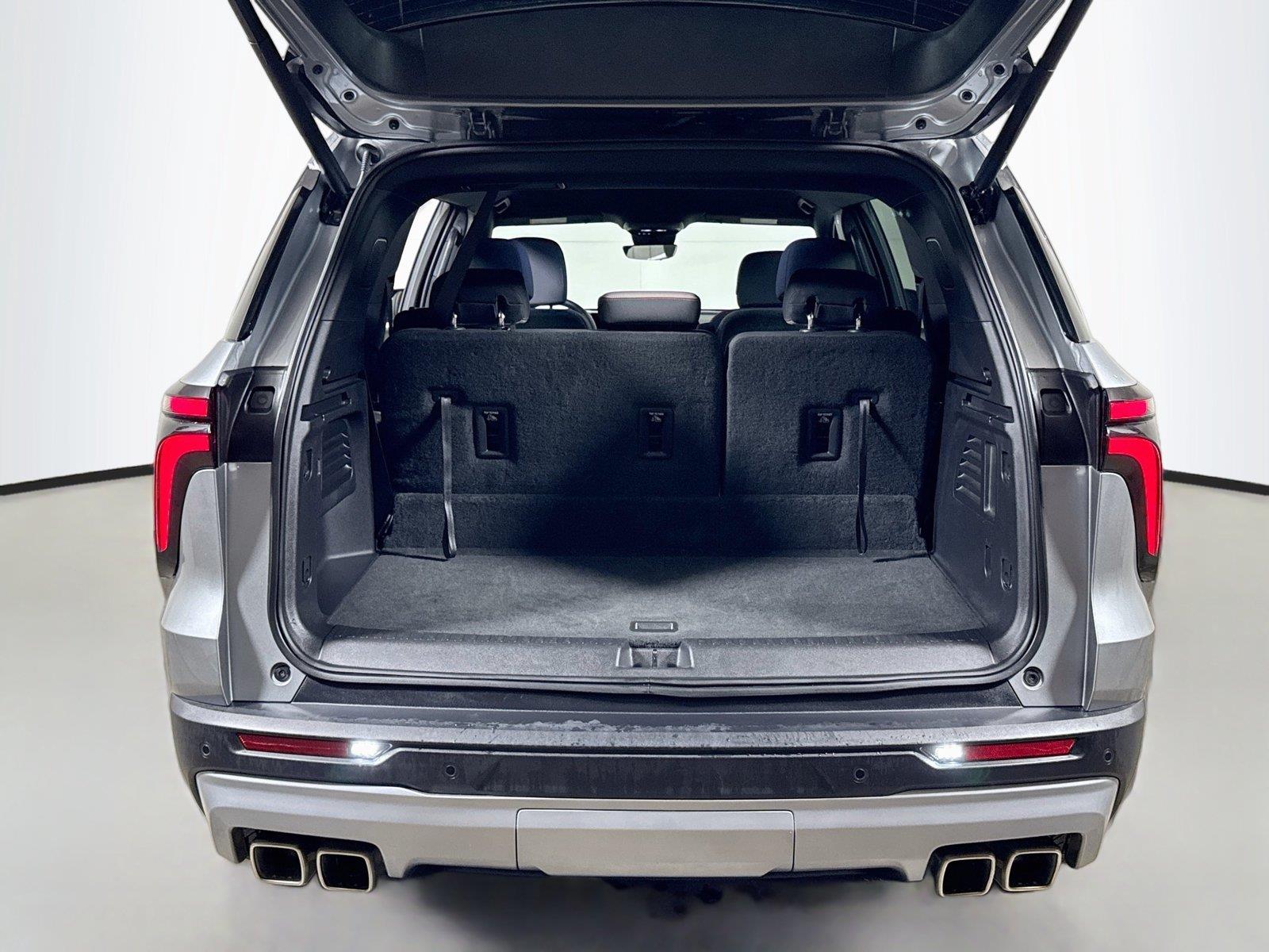 2026 Chevrolet Traverse LT - Photo 24