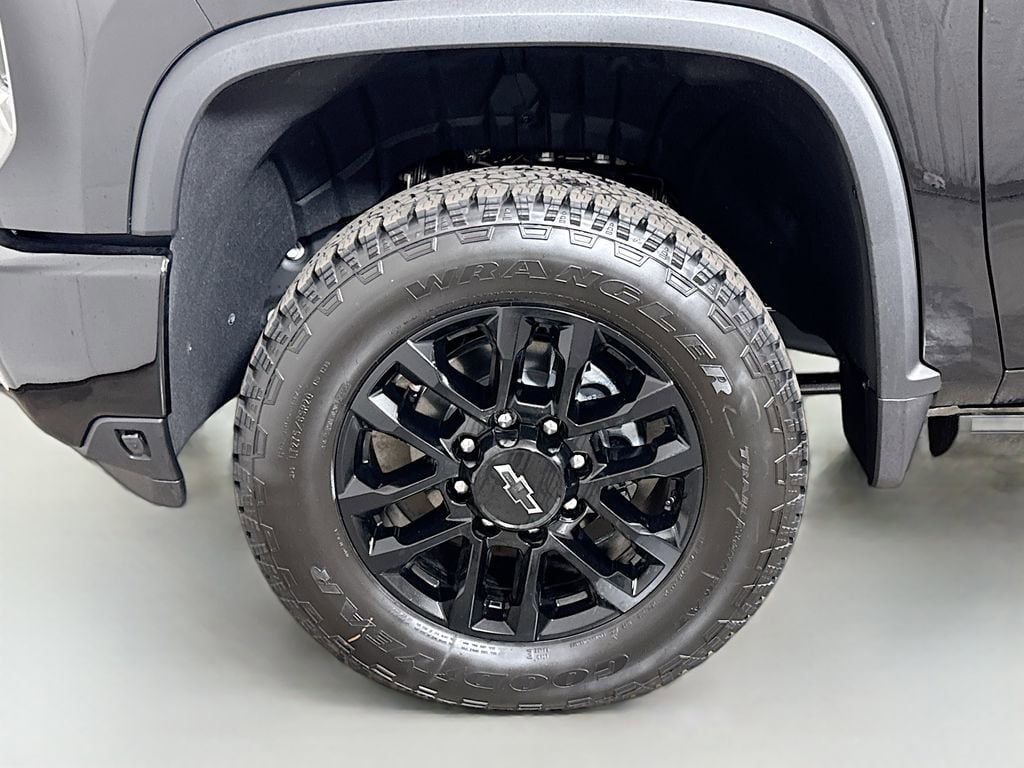 2026 Chevrolet Silverado 2500 HD LTZ - Photo 19