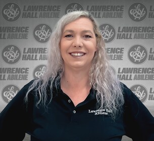 Staff member Wendy Ainsley from ID_82490b