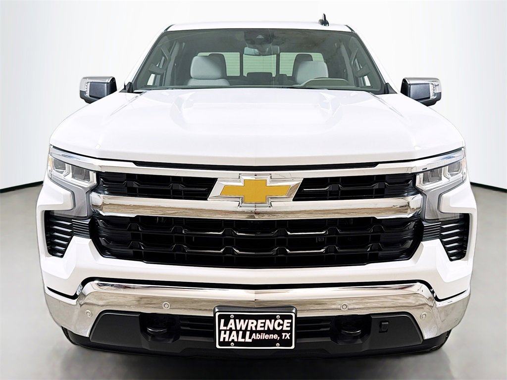 2026 Chevrolet Silverado 1500 LT photo 2