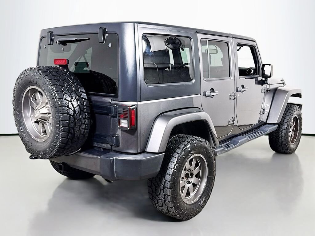 Used 2018 Jeep Wrangler JK Unlimited Sahara