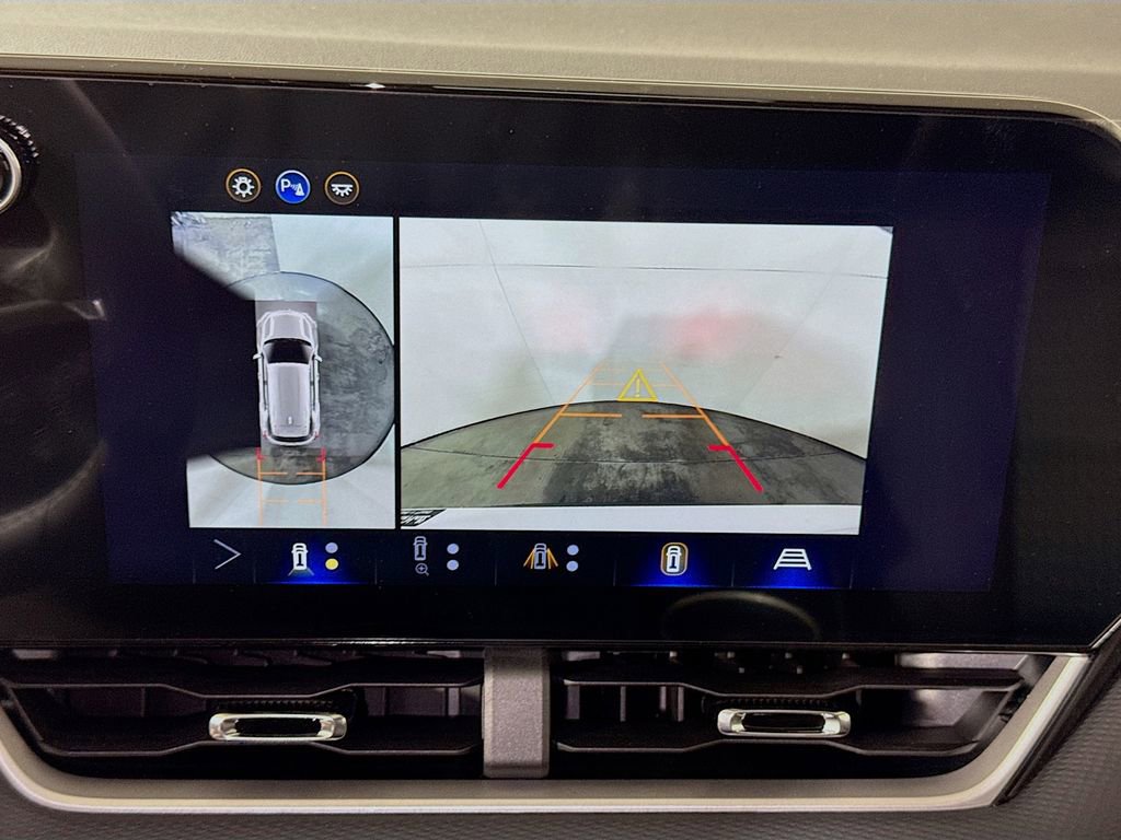 2026 Chevrolet Equinox LT - Photo 9