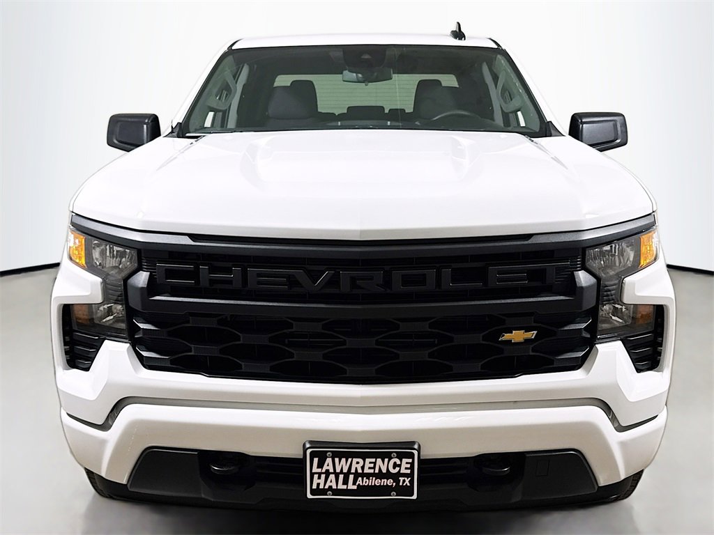 2026 Chevrolet Silverado 1500 Custom photo 2