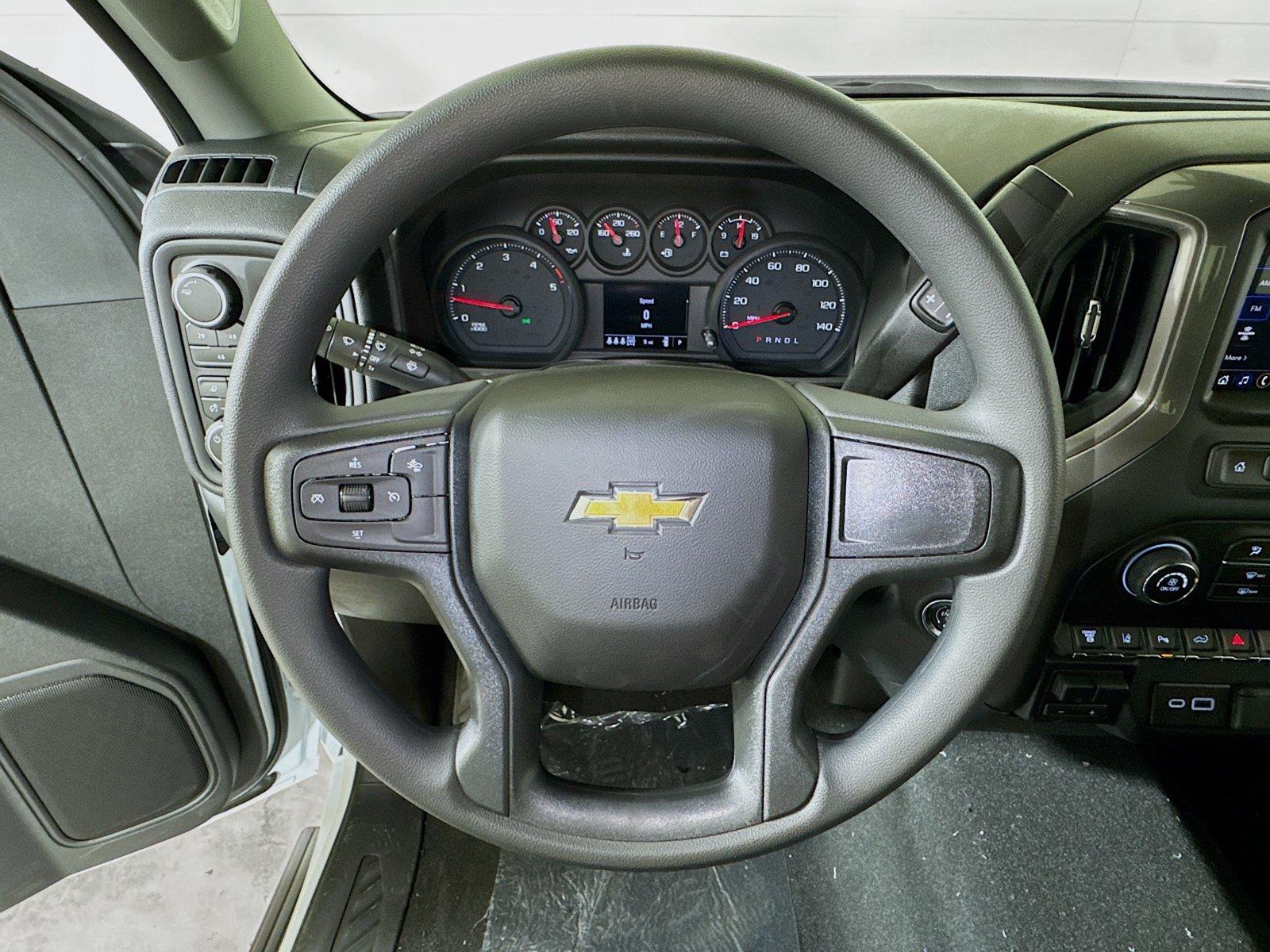 2026 Chevrolet Silverado 2500 HD Custom - Photo 6