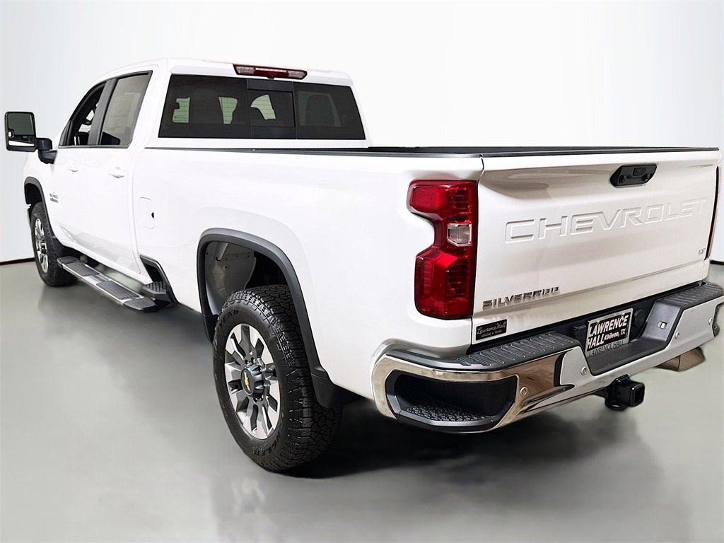2026 Chevrolet Silverado 3500HD LT photo 3