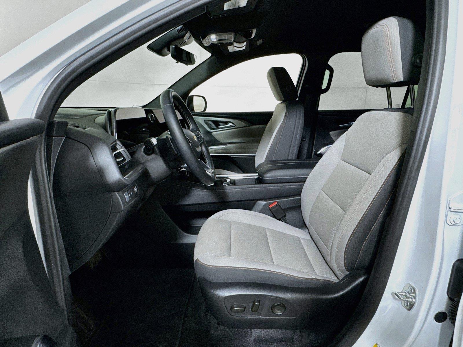 2026 Chevrolet Traverse LT - Photo 20
