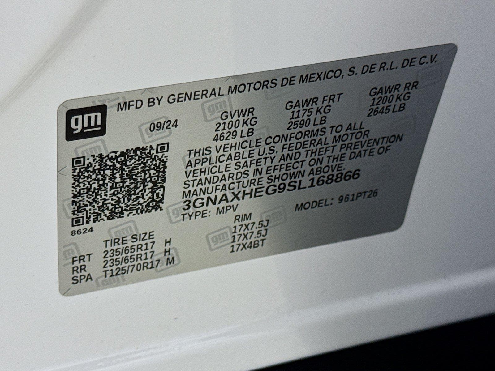 2025 Chevrolet Equinox LT - Photo 30