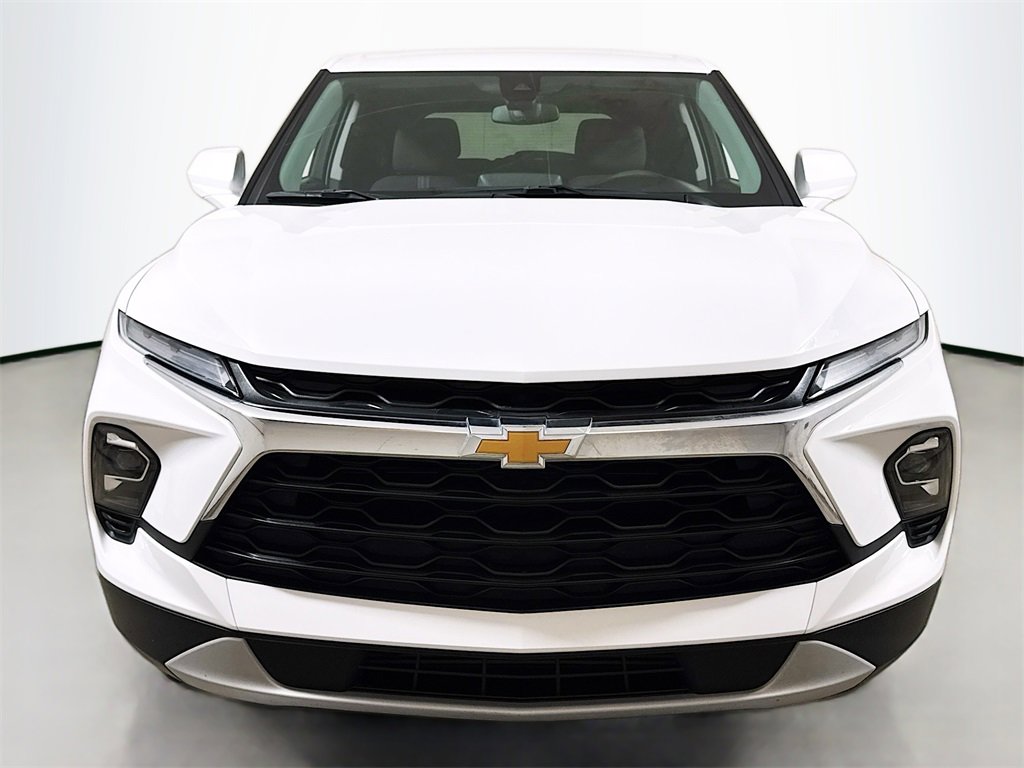 2023 Chevrolet Blazer 2LT photo 2