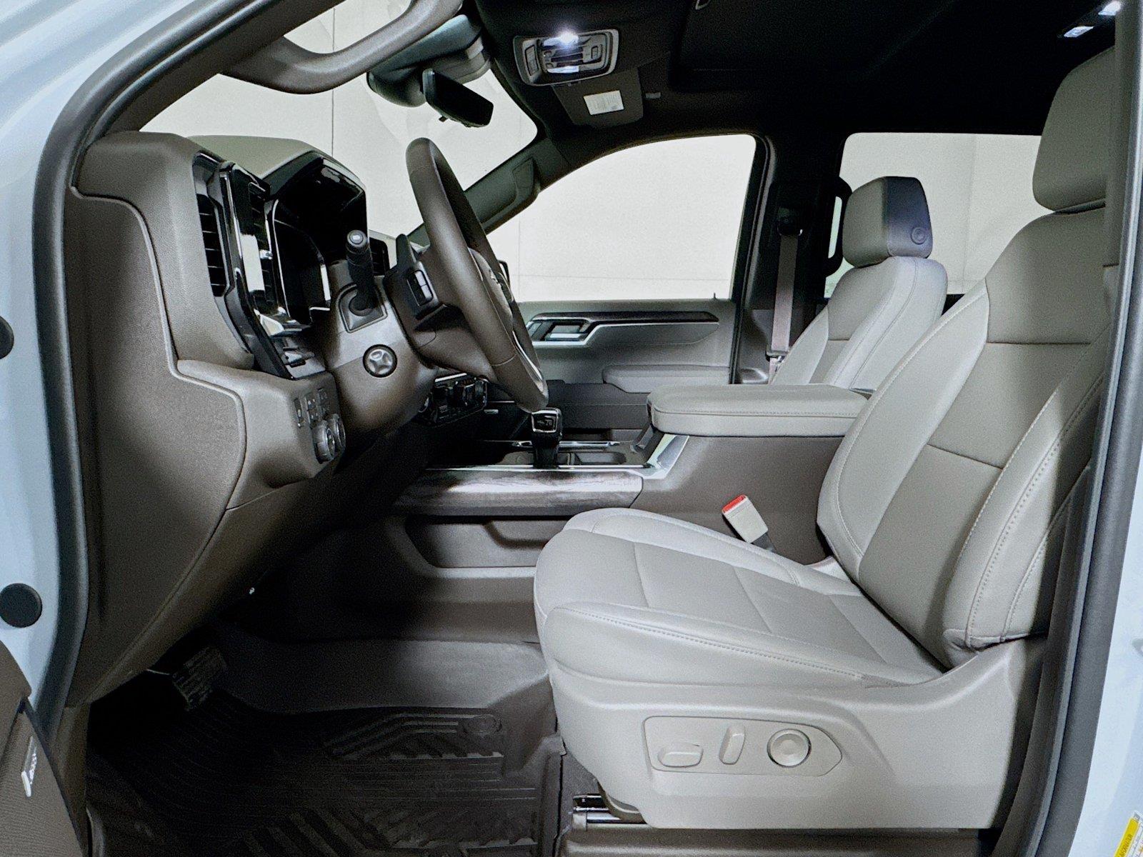 2026 Chevrolet Silverado 1500 LTZ - Photo 12