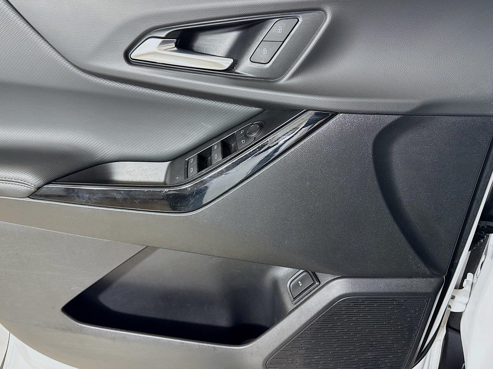 2025 Chevrolet Equinox LT - Photo 16