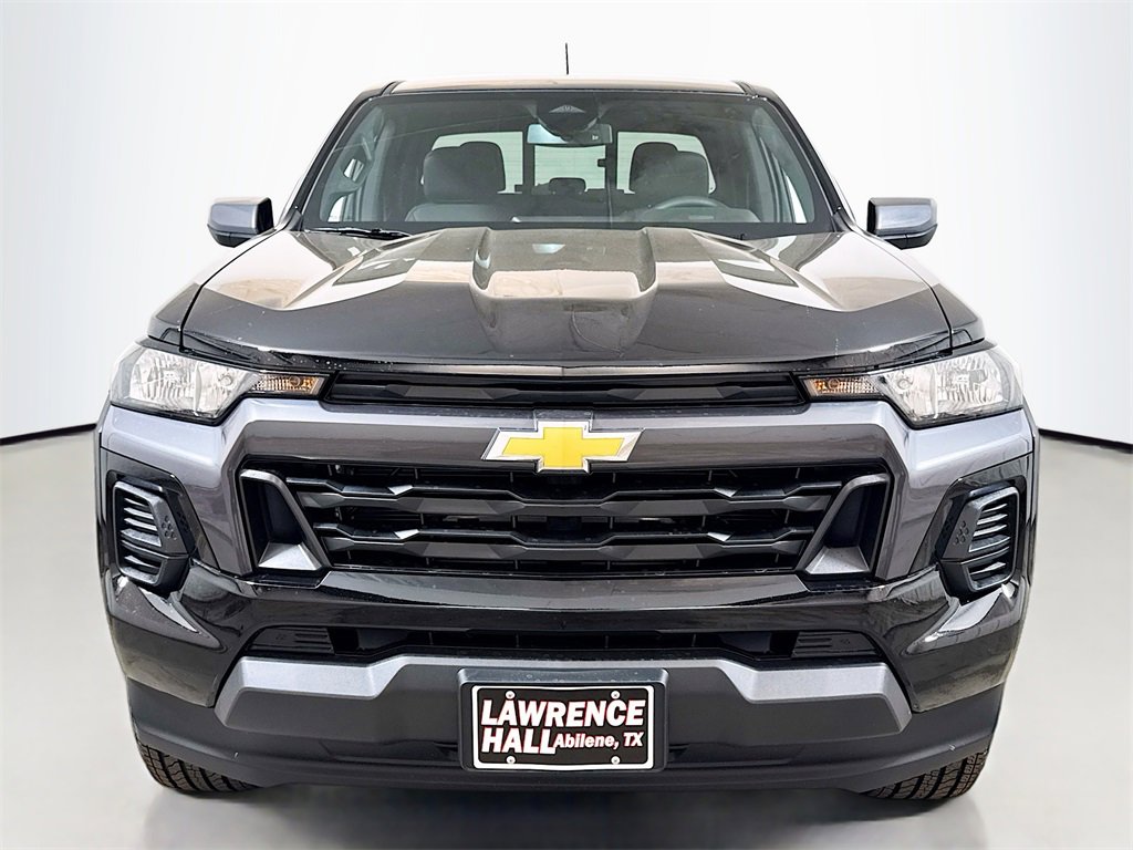 2026 Chevrolet Colorado LT photo 2
