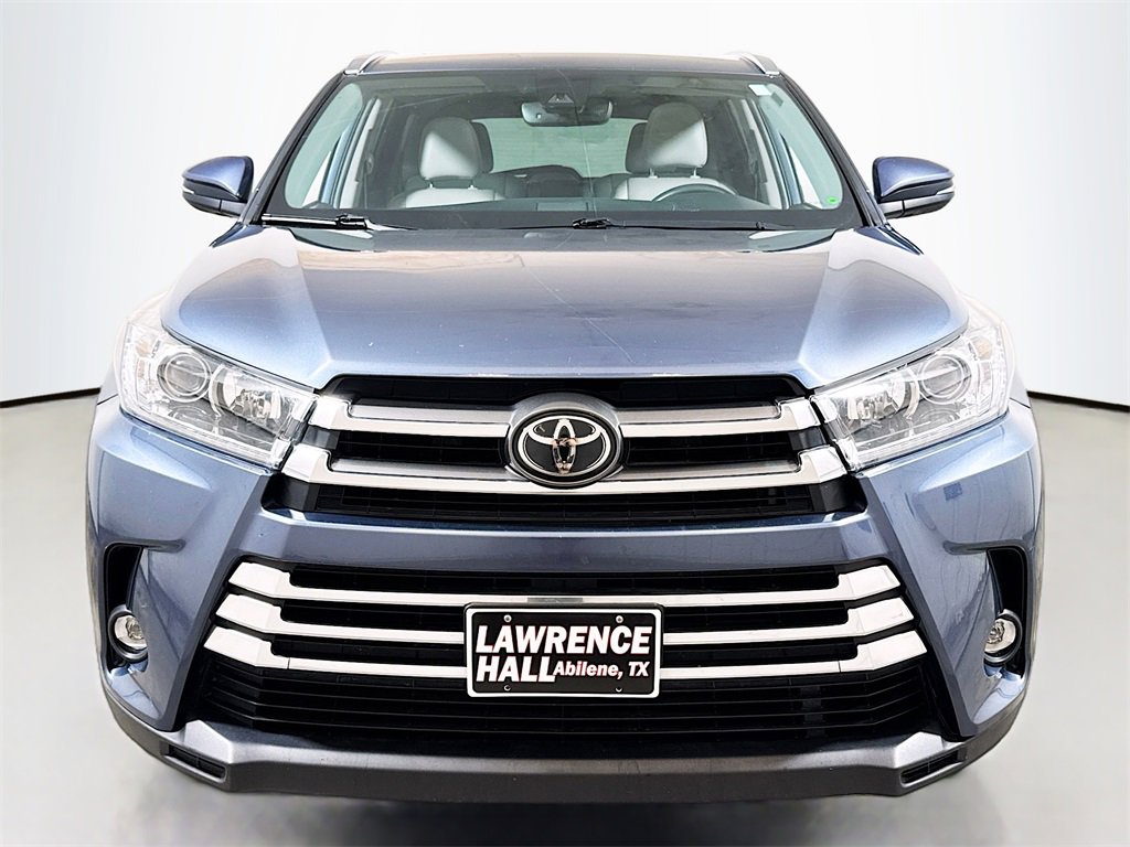 2019 Toyota Highlander Limited photo 2