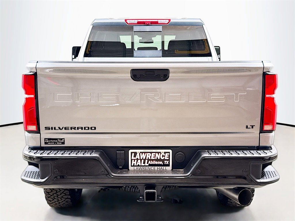 2026 Chevrolet Silverado 2500HD LT photo 4