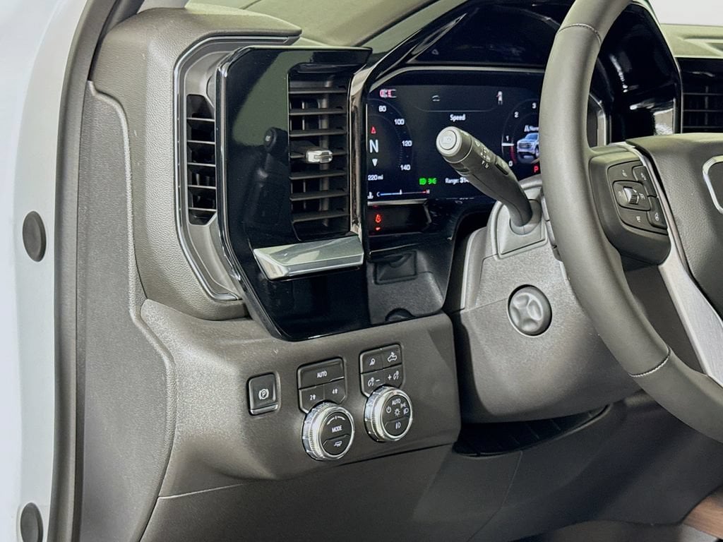 2026 GMC Sierra 1500 SLT - Photo 8