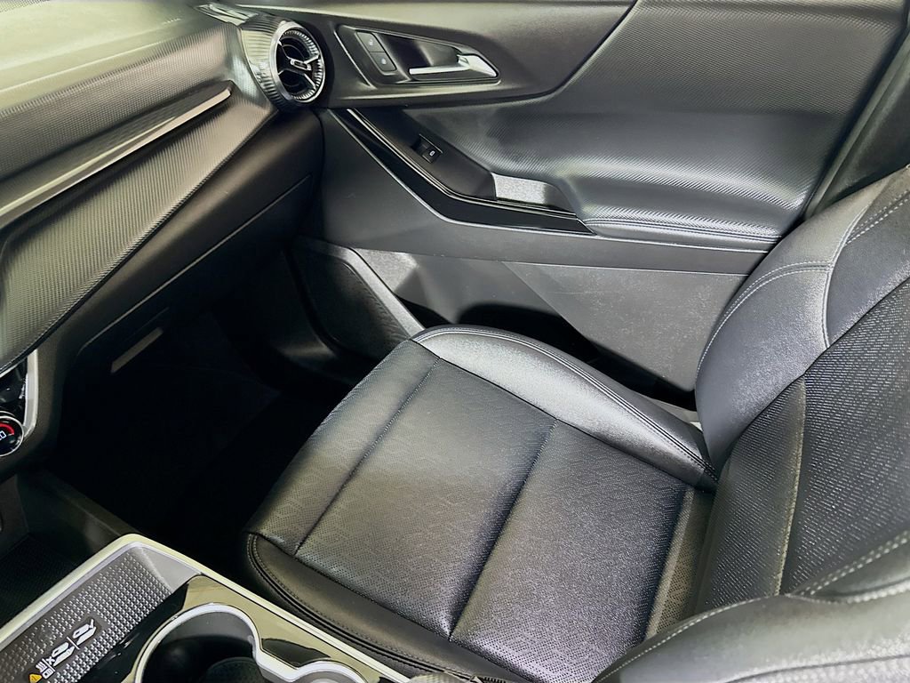 2025 Chevrolet Equinox LT - Photo 21