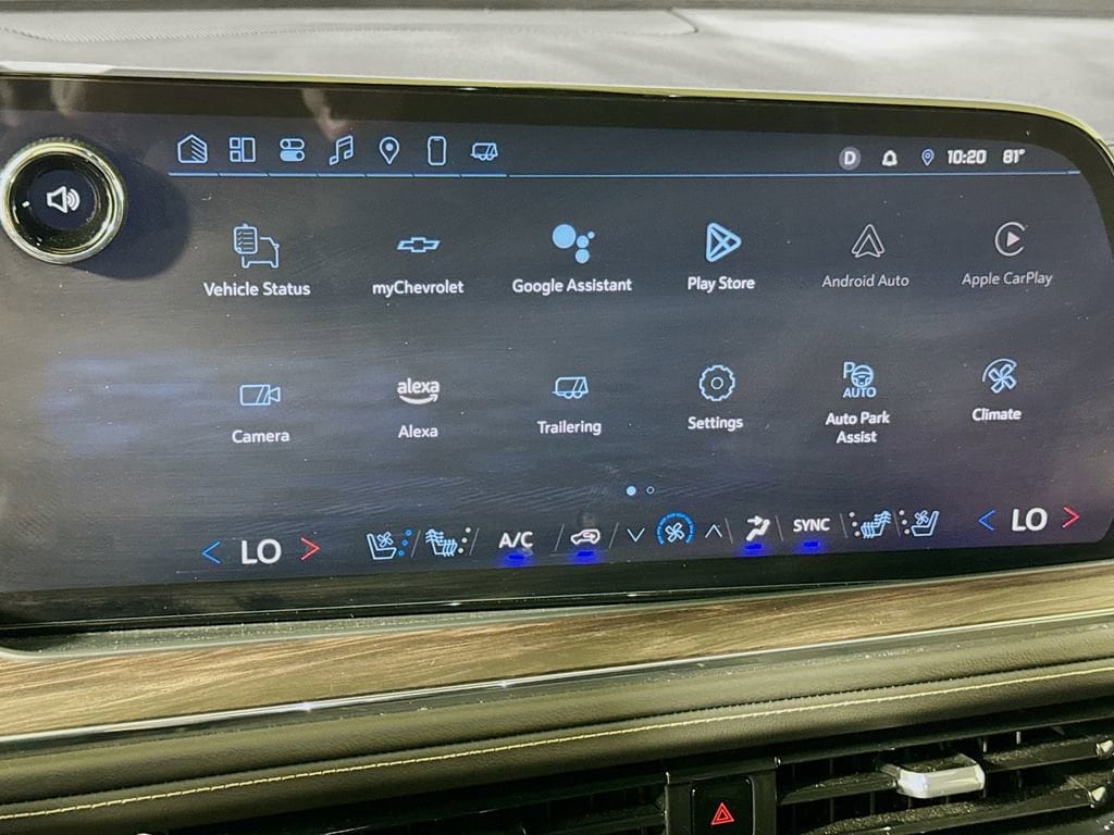 2025 Chevrolet Suburban Premier - Photo 13