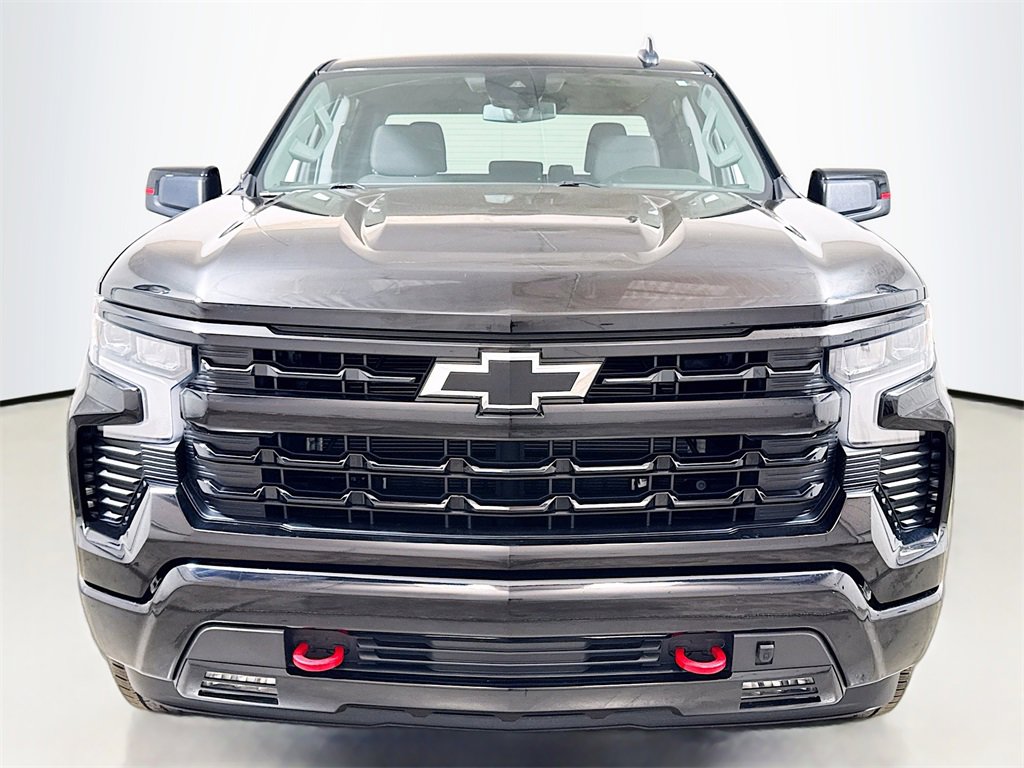 2023 Chevrolet Silverado 1500 RST photo 2