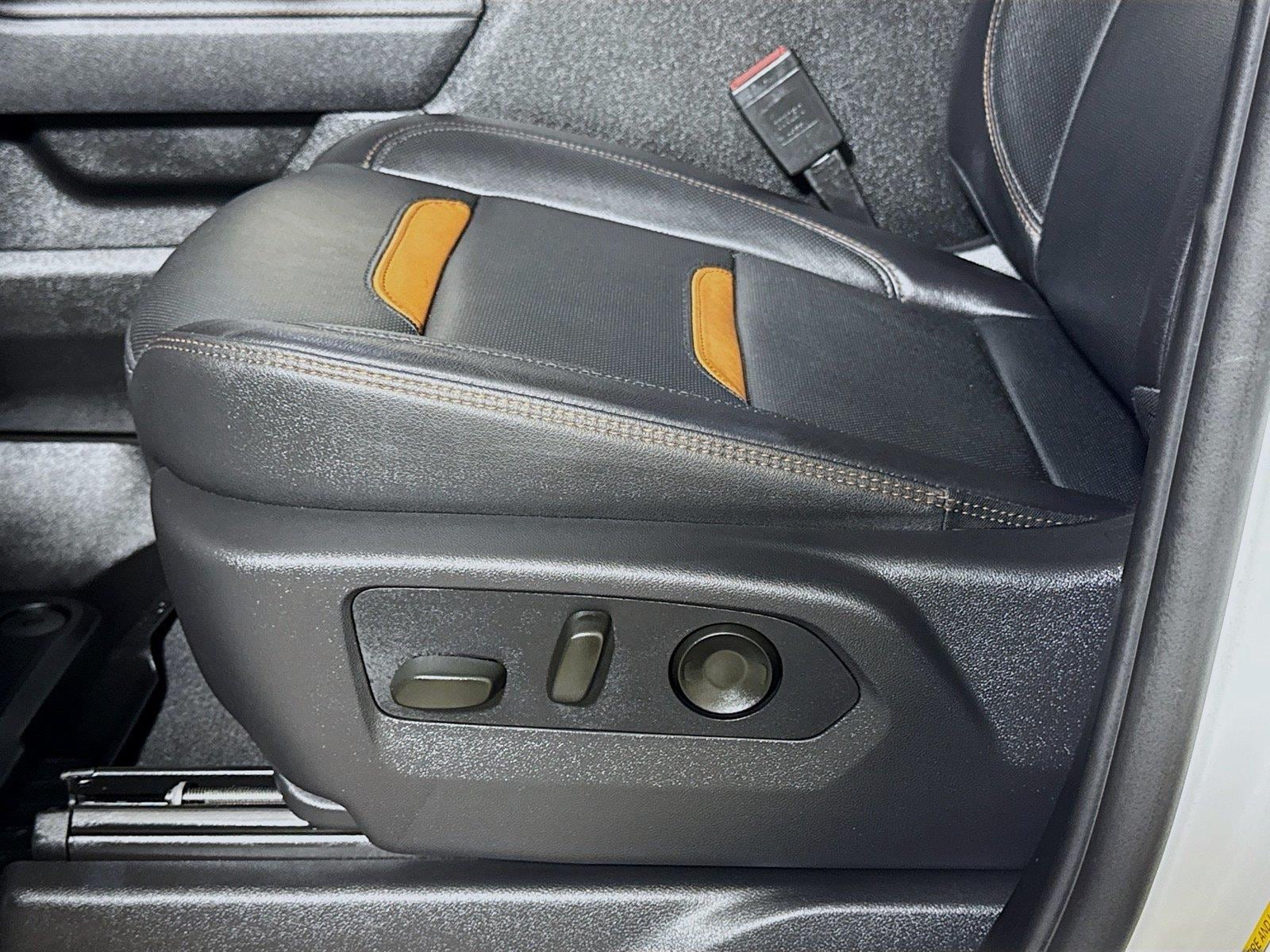 2026 GMC Sierra 1500 AT4 - Photo 17