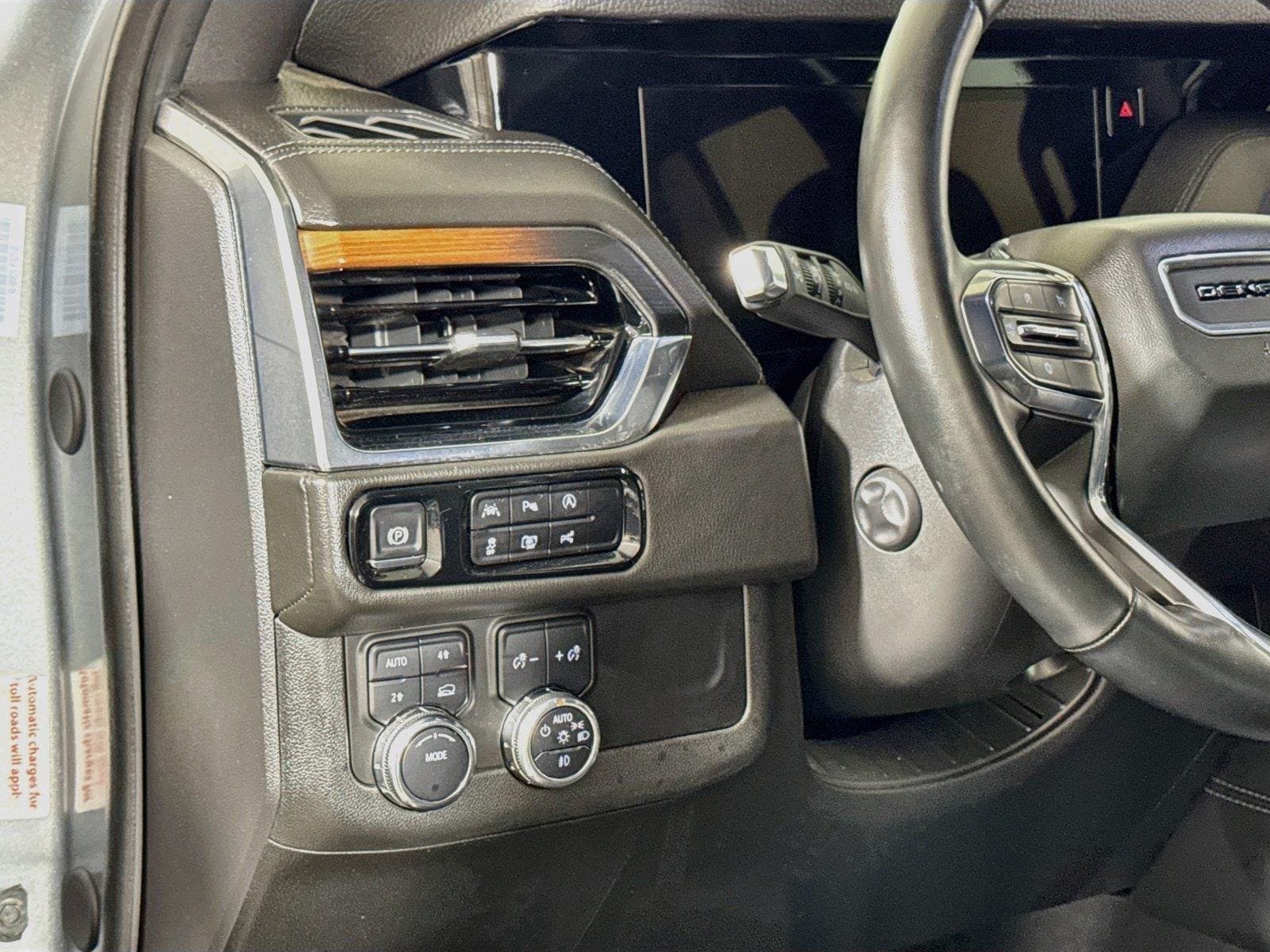 2025 GMC Yukon XL Denali - Photo 8