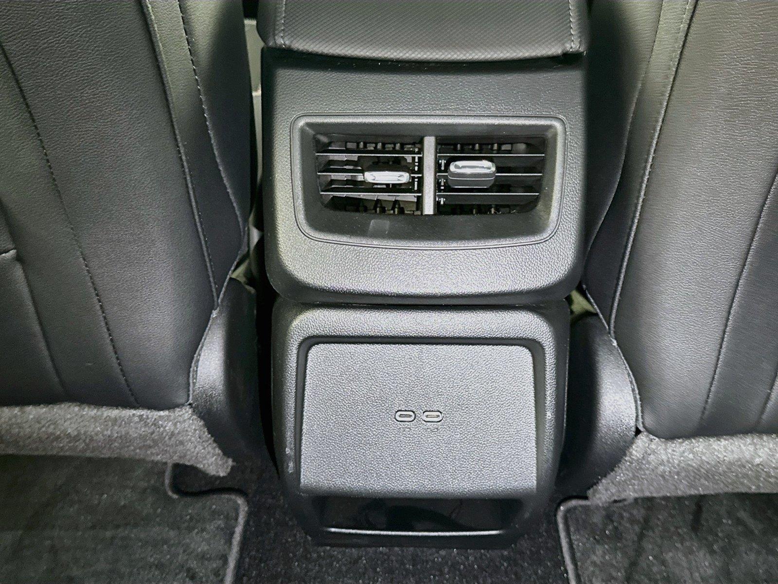 2024 Chevrolet Equinox EV LT - Photo 22