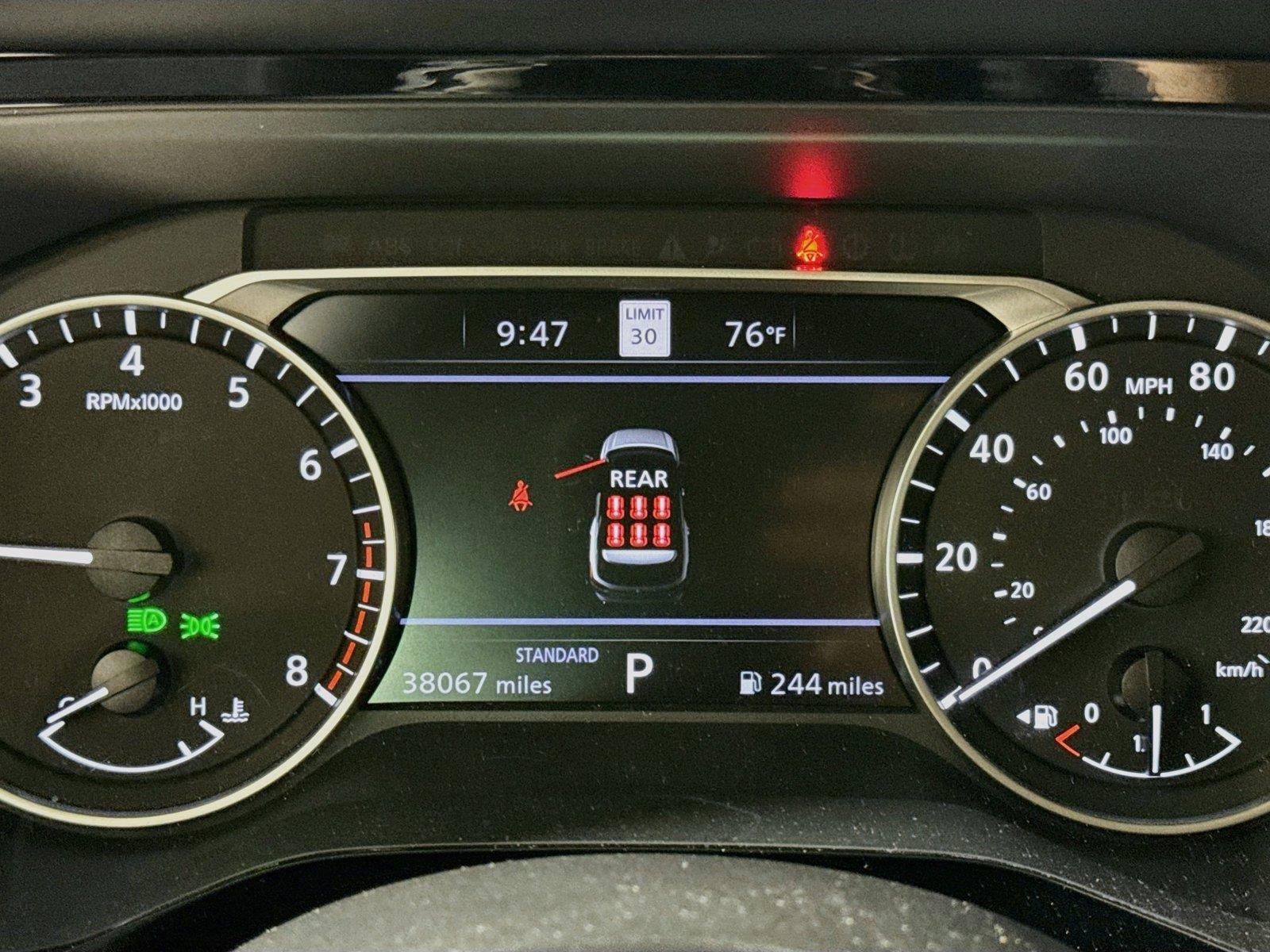 2025 Nissan Pathfinder SL - Photo 10